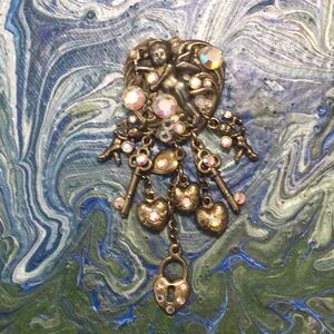 Cherub Hearts Brooch with Hanging Charms Rhinestones antique gold